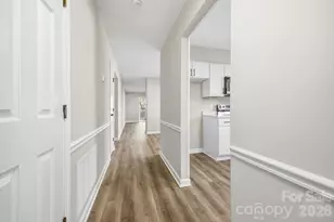 1605 Abbey Cir, Asheville, NC 28805 - Photo 5