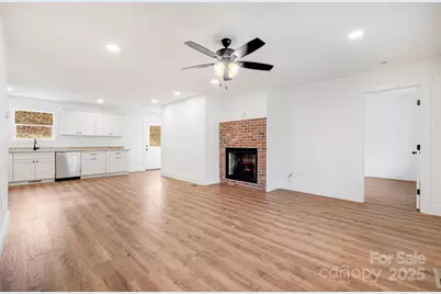 382 Holtzclaw Street, Canton, NC 28716 - Photo 9