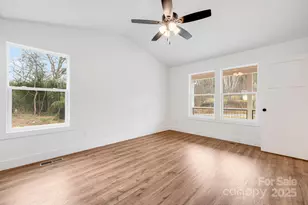 382 Holtzclaw St, Canton, NC 28716 - Photo 21