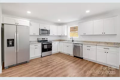 382 Holtzclaw Street, Canton, NC 28716 - Photo 15