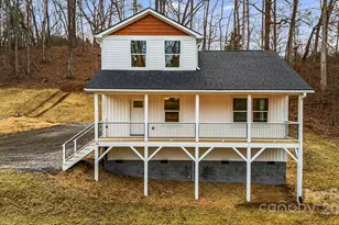 382 Holtzclaw St, Canton, NC 28716 - Photo 1