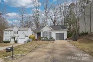 1542 Rumstone Ln, Charlotte, NC 28262 - Photo 3