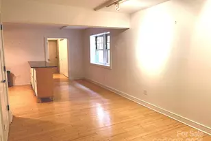 37 Hiawassee St, Asheville, NC 28801 - Photo 5