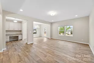 8562 River Ridge Dr, Charlotte, NC 28213 - Photo 7