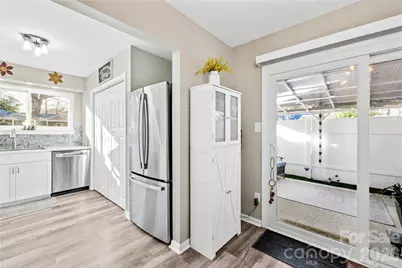 911 Sardis Cove Drive, Charlotte, NC 28270 - Photo 9