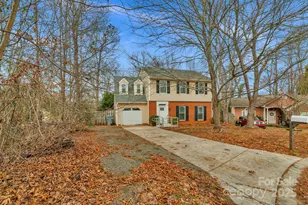 6109 Tartan Green Ct, Charlotte, NC 28227 - Photo 3