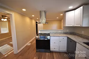 2823 Jt Posse Dr, Claremont, NC 28610 - Photo 9