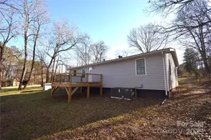 2823 Jt Posse Dr, Claremont, NC 28610 - Photo 3