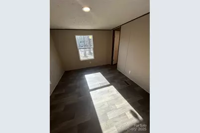 702 Mullinax Circle, Blacksburg, SC 29702 - Photo 15