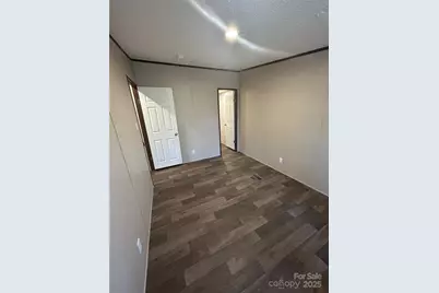 702 Mullinax Circle, Blacksburg, SC 29702 - Photo 9