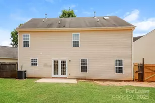 609 Castlefin Ct, Statesville, NC 28625 - Photo 15