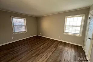 4739 Hedgemore Dr, Charlotte, NC 28209 - Photo 9