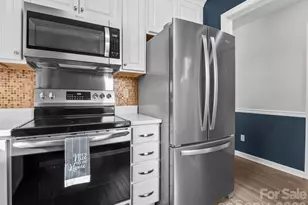 1002 Deermouse Way, Hendersonville, NC 28792 - Photo 3