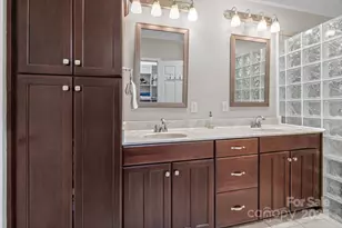 2904 Autumn Harvest Ln, Charlotte, NC 28269 - Photo 21