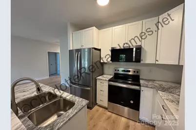 505 W Norment Avenue, Gastonia, NC 28052 - Photo 3