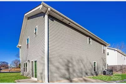 335 Todd Road, Charlotte, NC 28208 - Photo 13