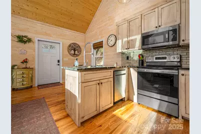 865 Frost Road, Saluda, NC 28773 - Photo 9