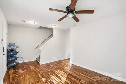 3855 Glenlea Commons Drive, Charlotte, NC 28216 - Photo 5