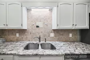 855 Nottingham Dr, Gastonia, NC 28054 - Photo 15