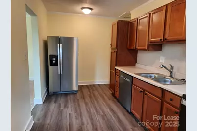 2424 Statesville Avenue, Charlotte, NC 28206 - Photo 7