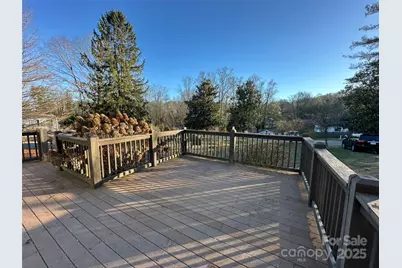 200 Rolling Oaks Drive, Hendersonville, NC 28791 - Photo 13