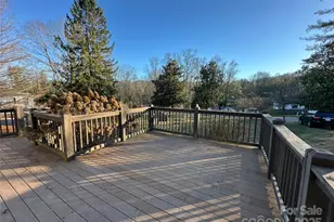 200 Rolling Oaks Dr, Hendersonville, NC 28791 - Photo 13