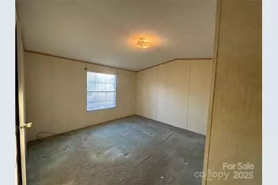 200 Rolling Oaks Drive, Hendersonville, NC 28791 - Photo 9