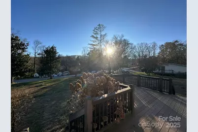 200 Rolling Oaks Drive, Hendersonville, NC 28791 - Photo 15