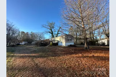 200 Rolling Oaks Drive, Hendersonville, NC 28791 - Photo 11