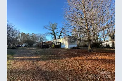 200 Rolling Oaks Drive, Hendersonville, NC 28791 - Photo 3