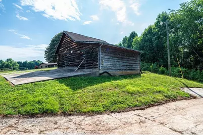 3398 Shamrock Heights, Hudson, NC 28638 - Photo 3