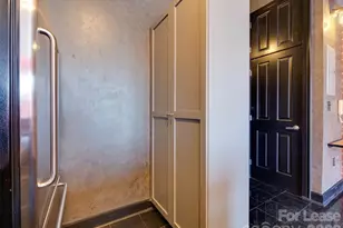 710 W Trade St, Charlotte, NC 28202 - Photo 5