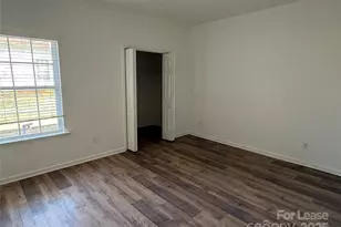 7041 Somerset Springs Dr, Charlotte, NC 28262 - Photo 3