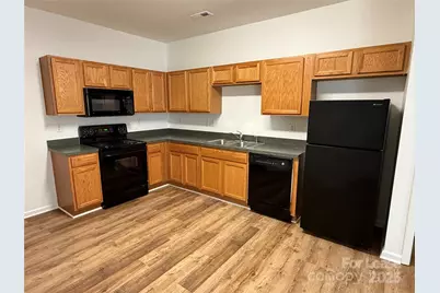 7041 Somerset Springs Drive, Charlotte, NC 28262 - Photo 5