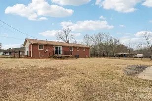 2223 Woodhurst Ln, Albemarle, NC 28001 - Photo 35