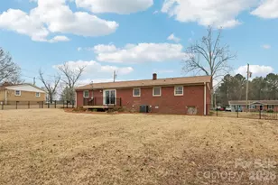 2223 Woodhurst Ln, Albemarle, NC 28001 - Photo 37