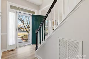 12103 Saddle Pace Ln, Charlotte, NC 28269 - Photo 3