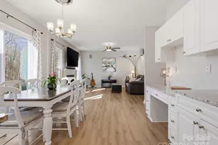 12103 Saddle Pace Ln, Charlotte, NC 28269 - Photo 17