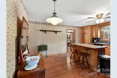 10803 Chestnut Hill Drive, Matthews, NC 28105 - Photo 13