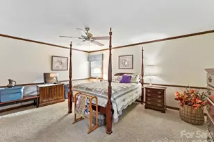 10803 Chestnut Hill Dr, Matthews, NC 28105 - Photo 15