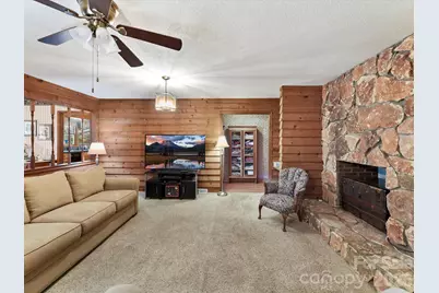 10803 Chestnut Hill Drive, Matthews, NC 28105 - Photo 9