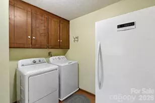 10803 Chestnut Hill Dr, Matthews, NC 28105 - Photo 23