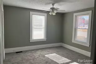 4241 Plato Cir, Charlotte, NC 28208 - Photo 9