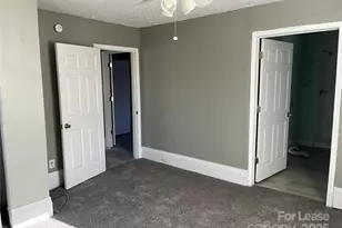 4241 Plato Cir, Charlotte, NC 28208 - Photo 5