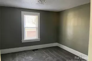 4241 Plato Cir, Charlotte, NC 28208 - Photo 7