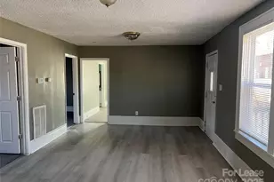 4241 Plato Cir, Charlotte, NC 28208 - Photo 3