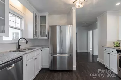 815 E Front Street, Statesville, NC 28677 - Photo 9