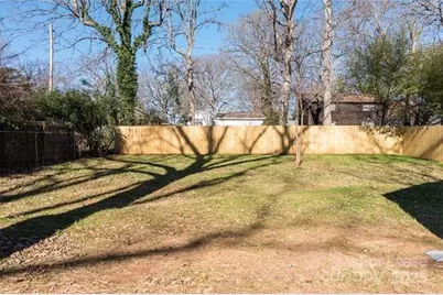 815 E Front Street, Statesville, NC 28677 - Photo 17