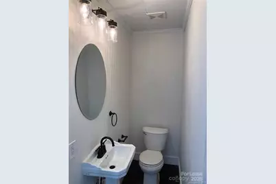 815 E Front Street, Statesville, NC 28677 - Photo 15