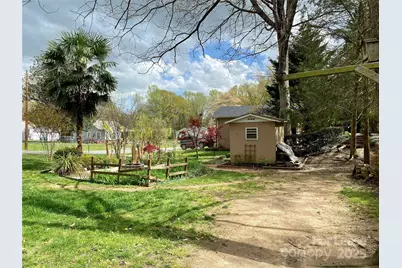 1402 W Mauney Avenue, Gastonia, NC 28052 - Photo 17